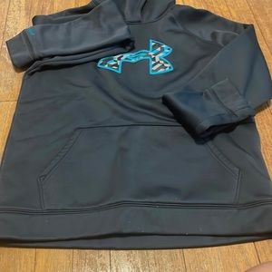 Under armor sweat shirt